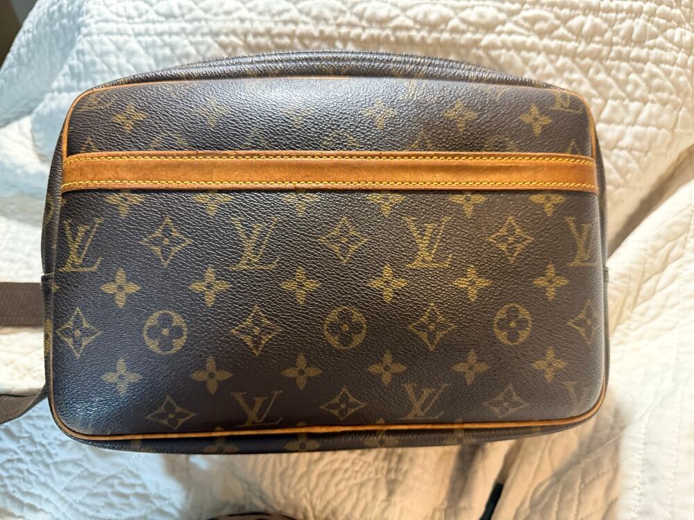2000 Louis Vuitton PM Reporter w/ COA